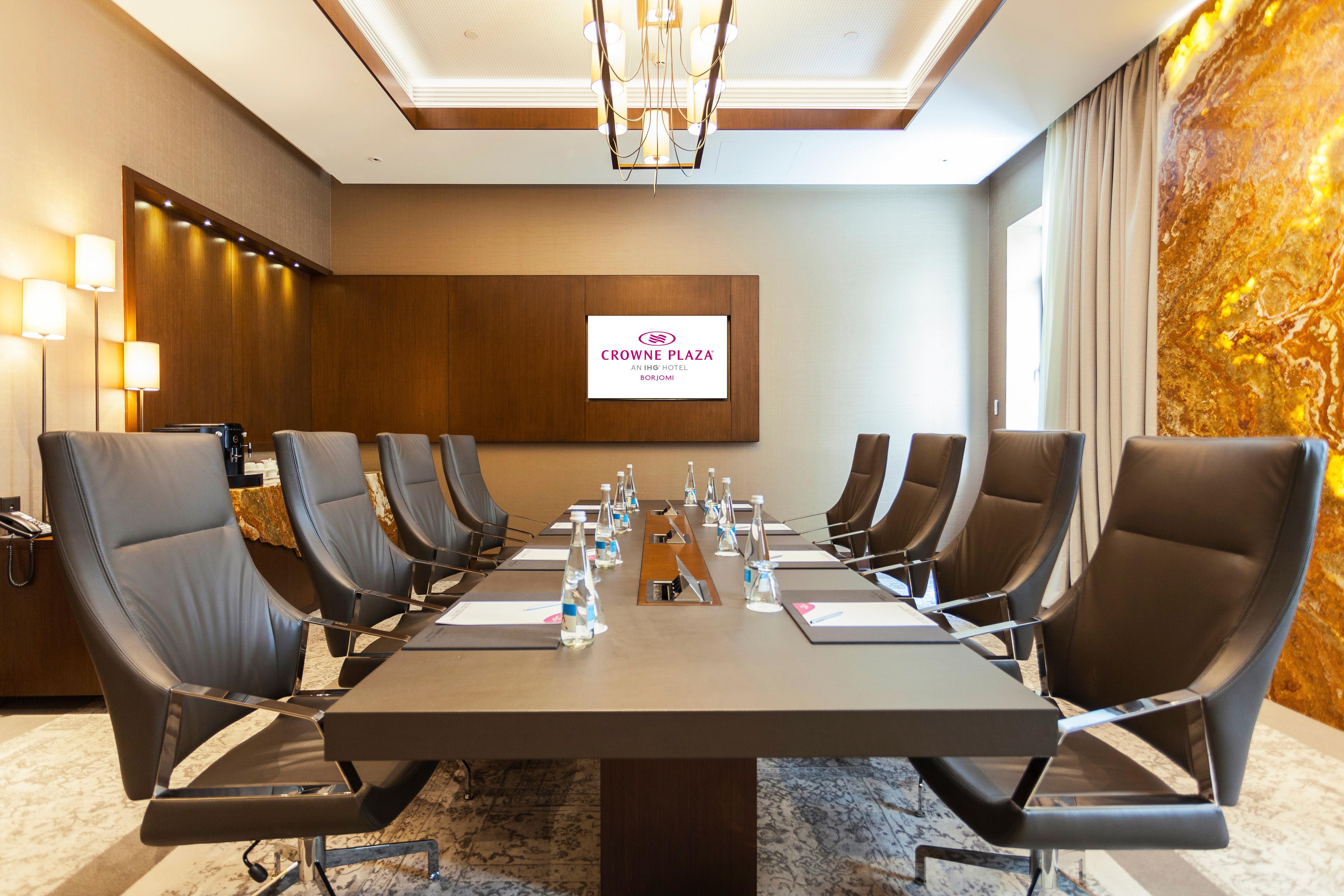 Crowne Plaza - Borjomi By Ihg Hotell Exteriör bild Meeting room
