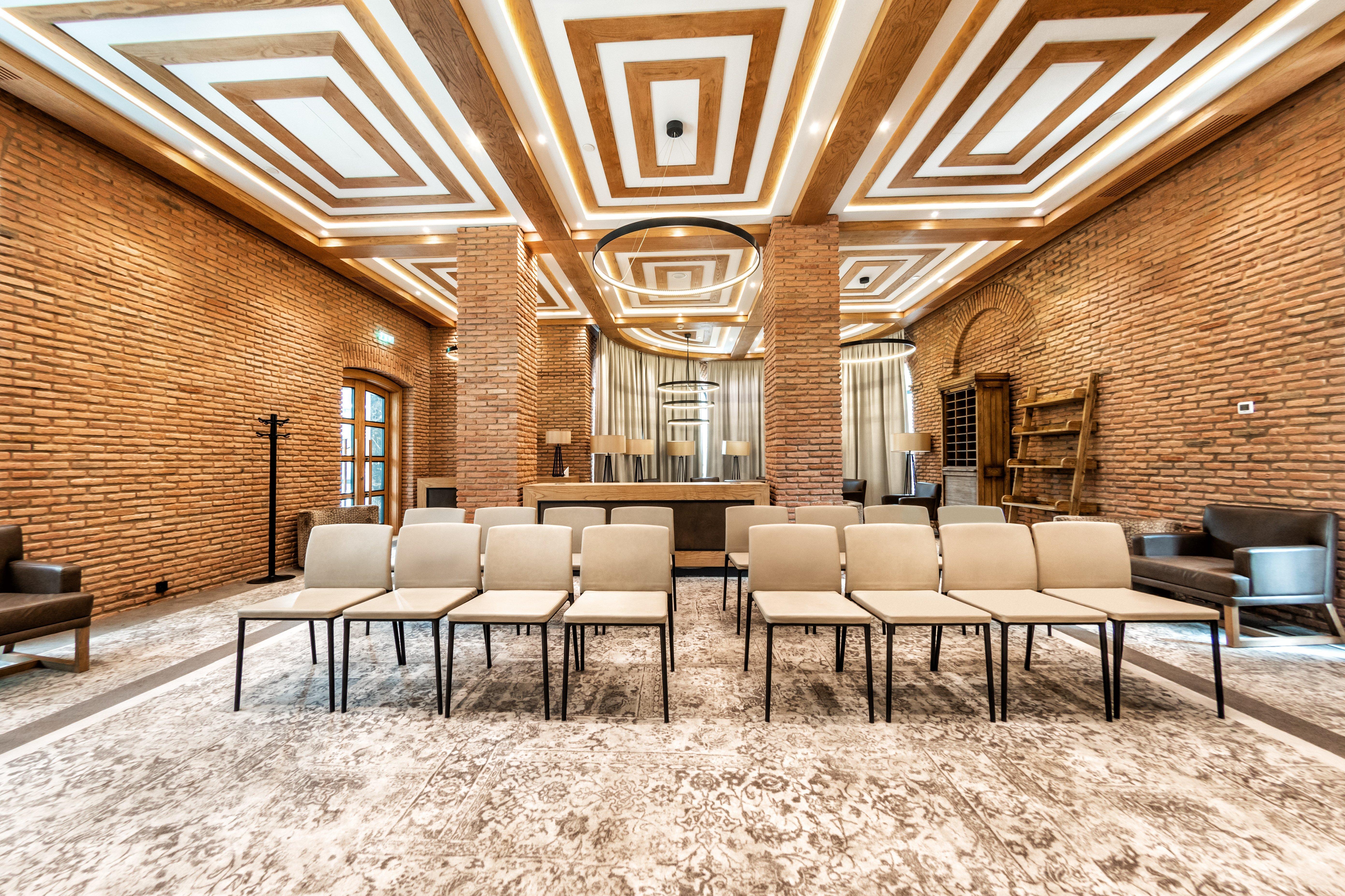 Crowne Plaza - Borjomi By Ihg Hotell Exteriör bild The interior of the new synagogue