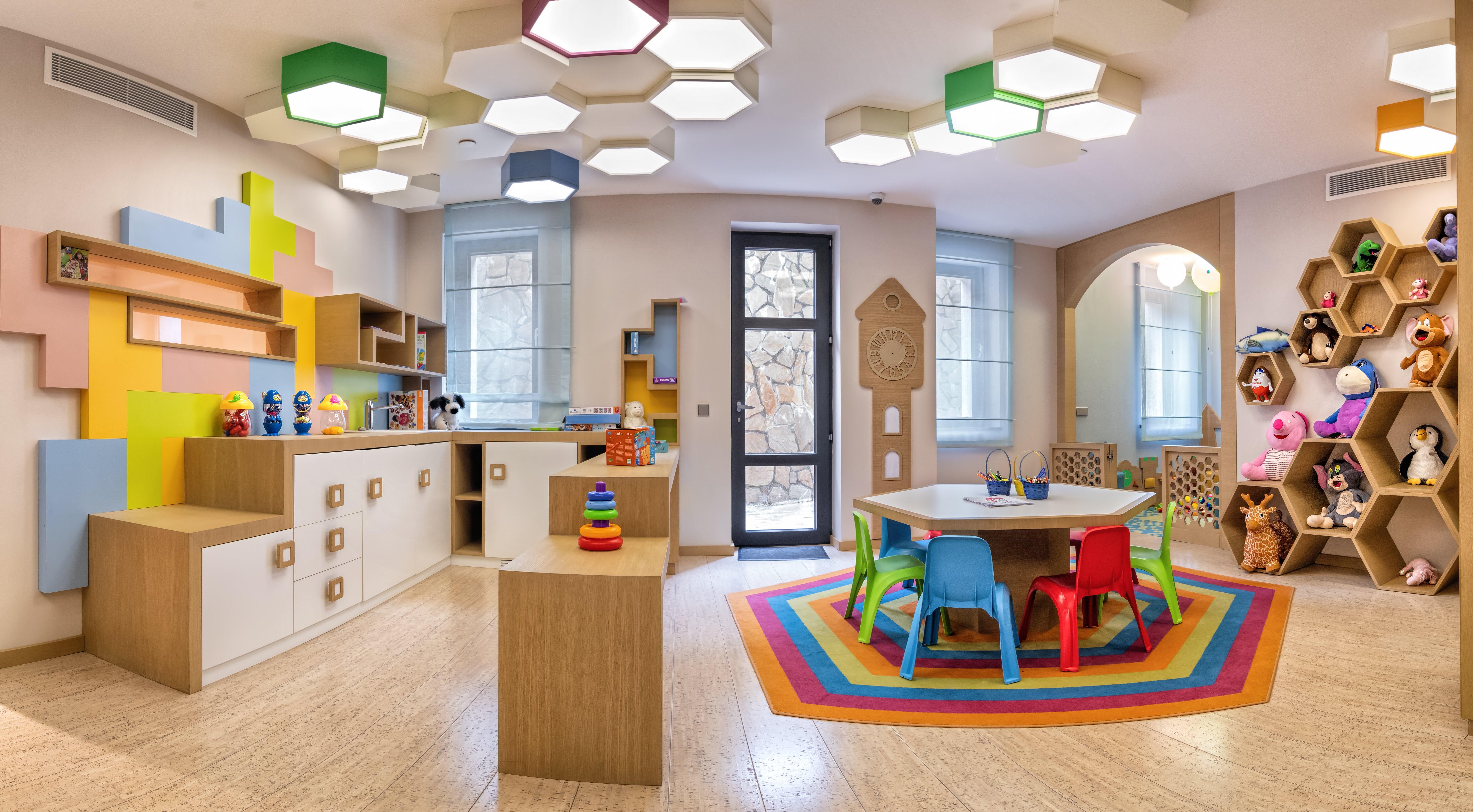 Crowne Plaza - Borjomi By Ihg Hotell Exteriör bild A nursery in Turkey