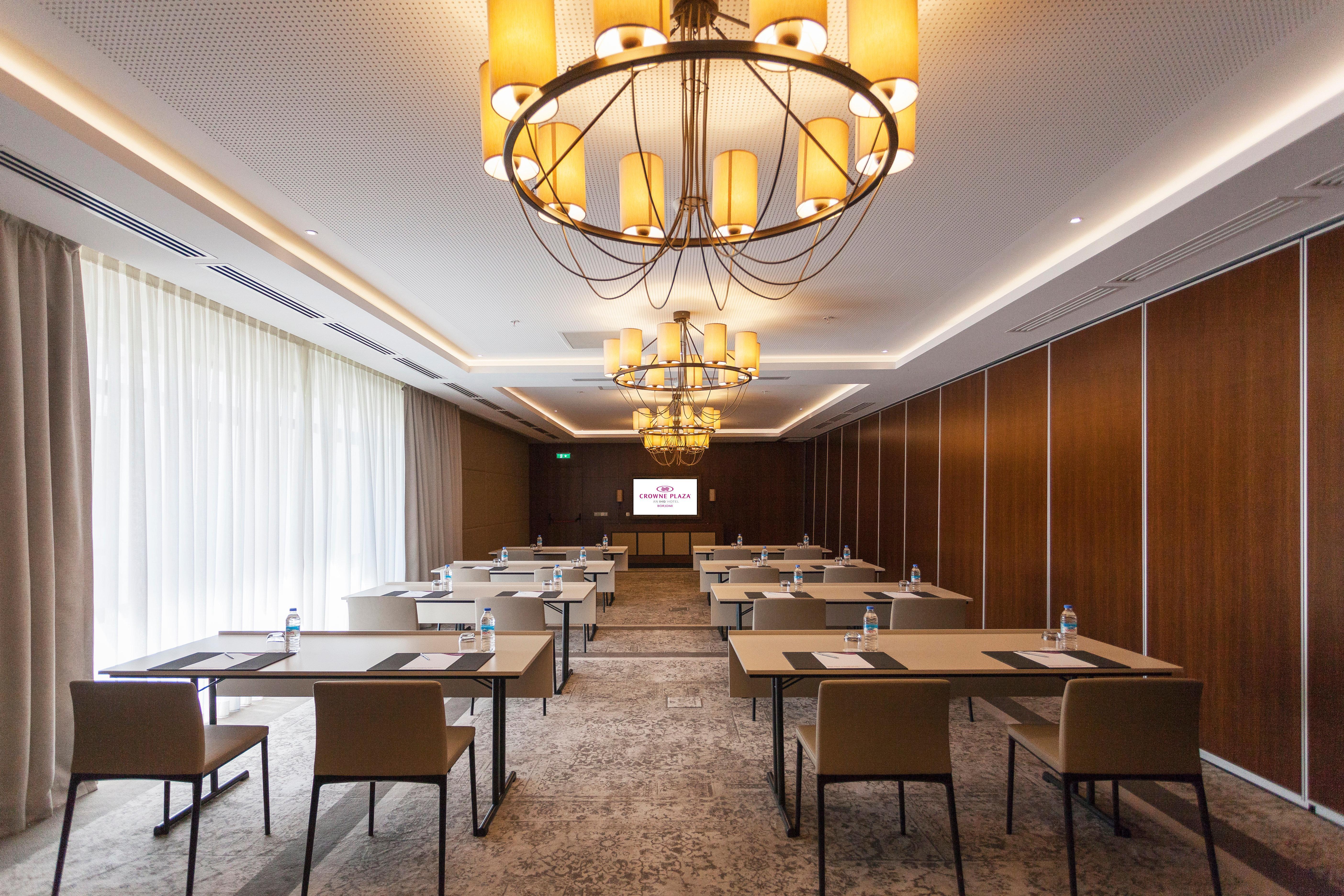 Crowne Plaza - Borjomi By Ihg Hotell Exteriör bild Meeting room